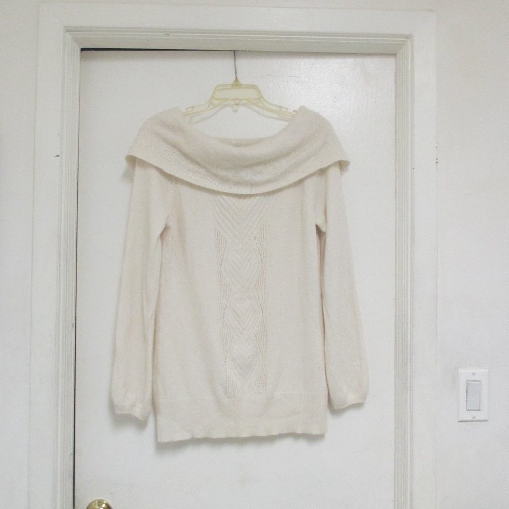Vintage Cowl Neck Pull Over Sweater